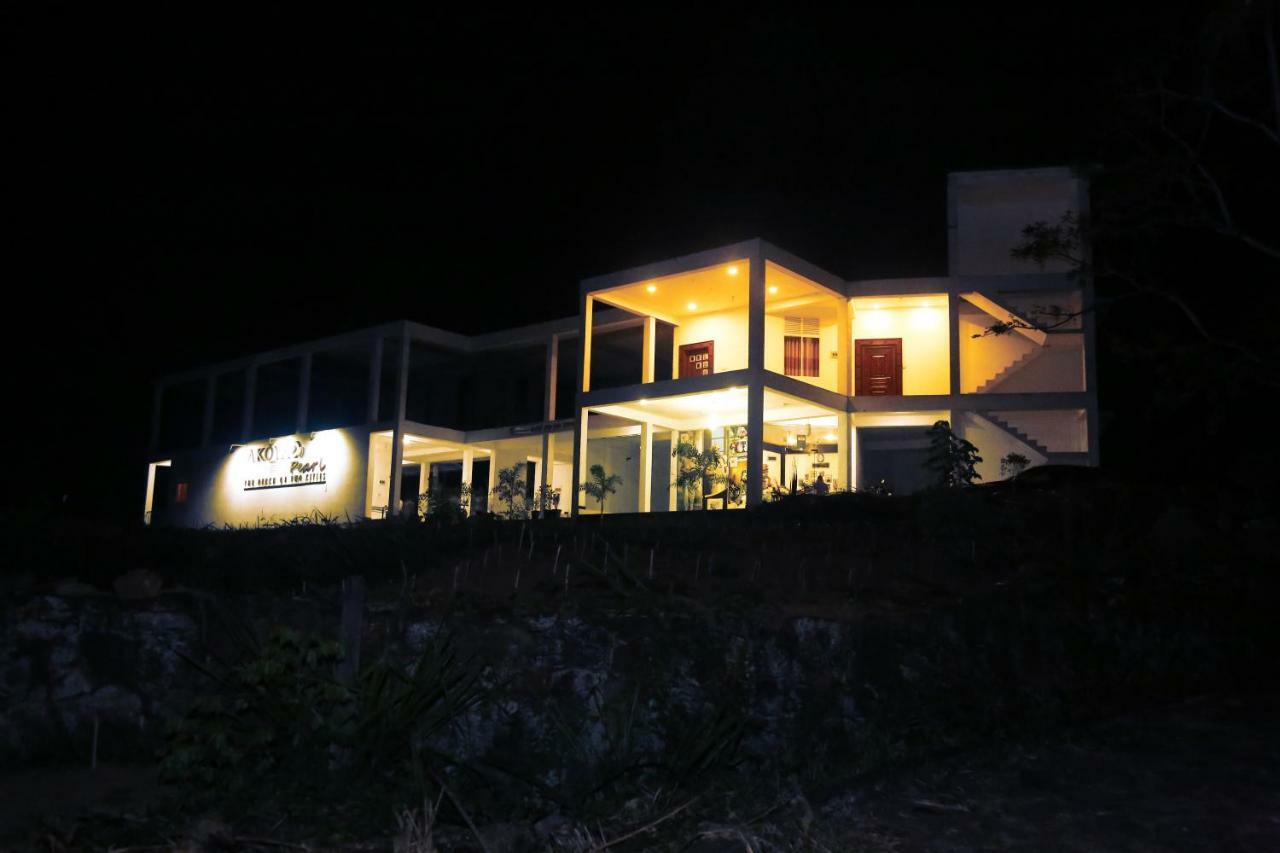 拉特纳普勒 Akoya Pearl酒店 外观 照片